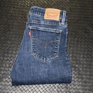 Authentic Levi’s signature 711 Skinny stretch distressed jeans sz 27